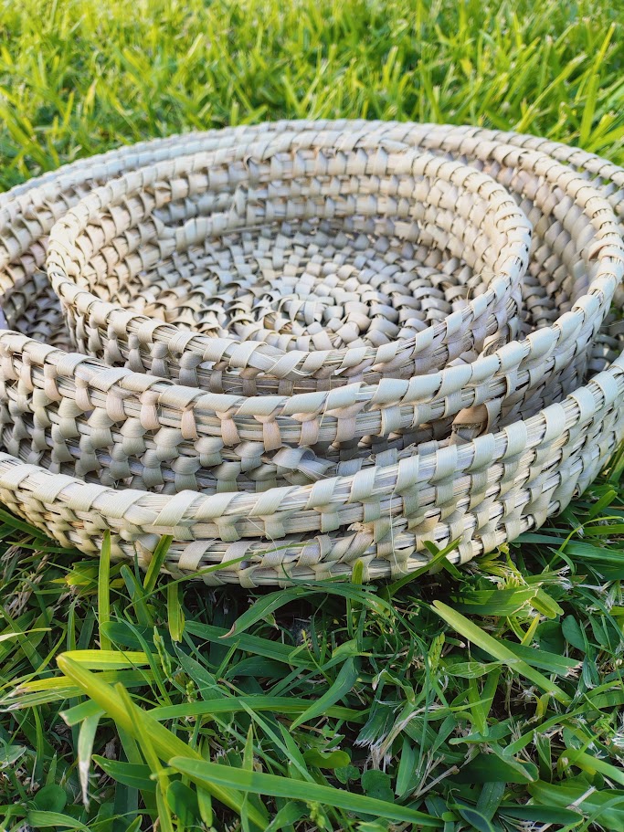 Bandeja redonda con ranuras 40x6cm - Palma Caranday