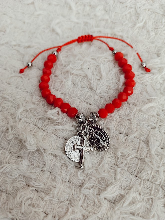 Pulsera de proteccion 'Cruz- San Benito- Virgencita' - Teodora