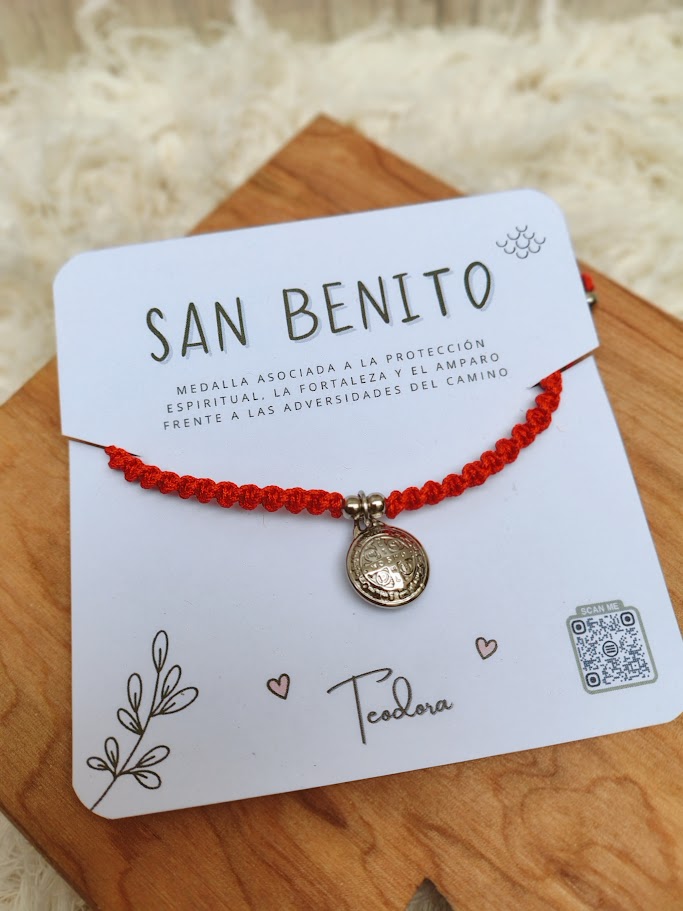 Pulsera de proteccion 'San Benito' - Teodora