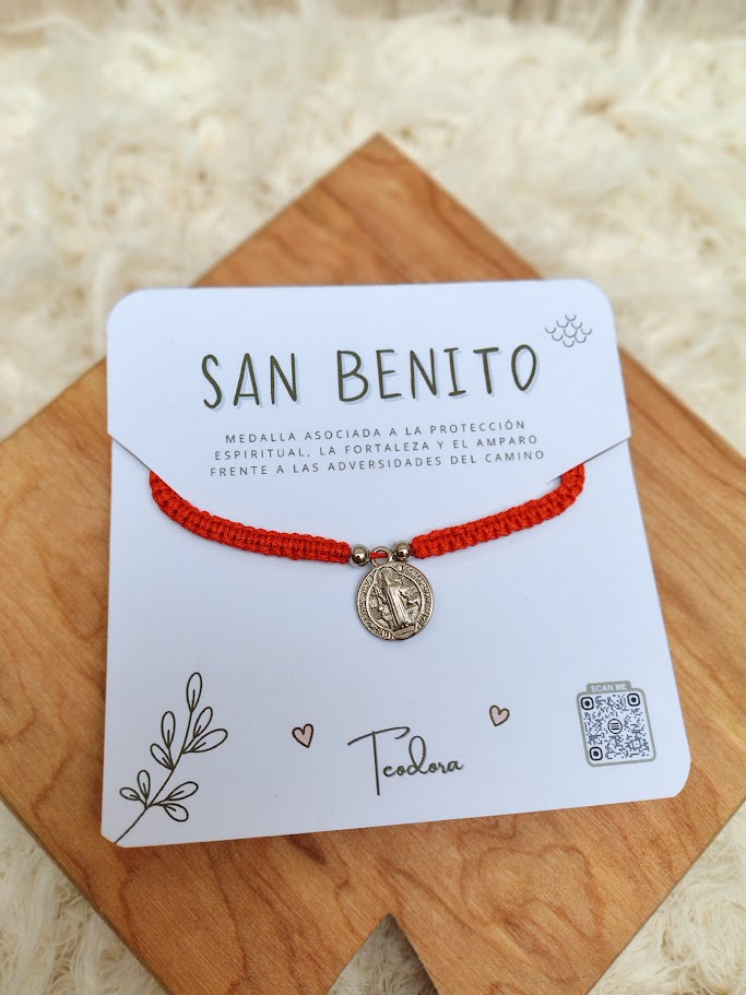Pulsera de proteccion 'San Benito' - Teodora