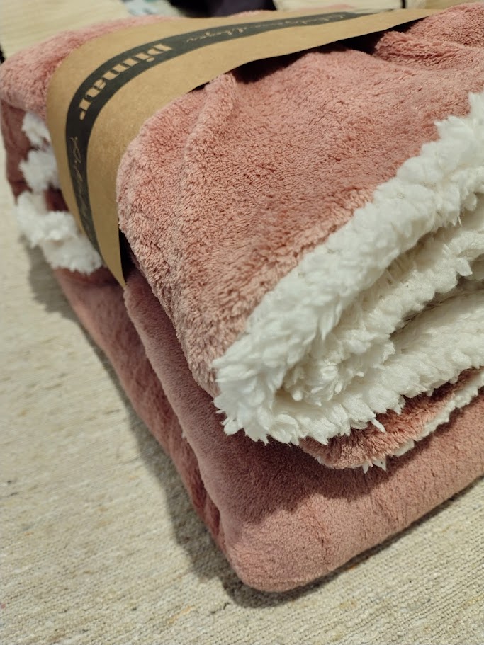 Frazada B Paris coral fleece con corderito 2 1/2 plaza - Pimar 