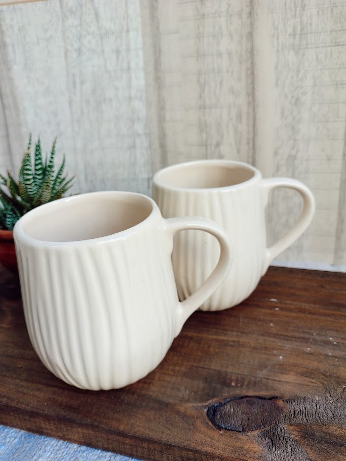Taza de ceramica textura acanalada 300cc