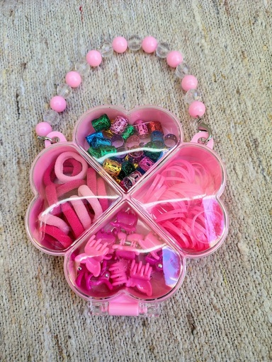 Set de accesorios infantiles, cajita corazones