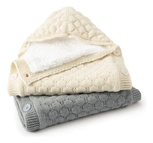 Funda de abrigo para bebe tejida con reverso de corderito y capucha - Jean Cartier 